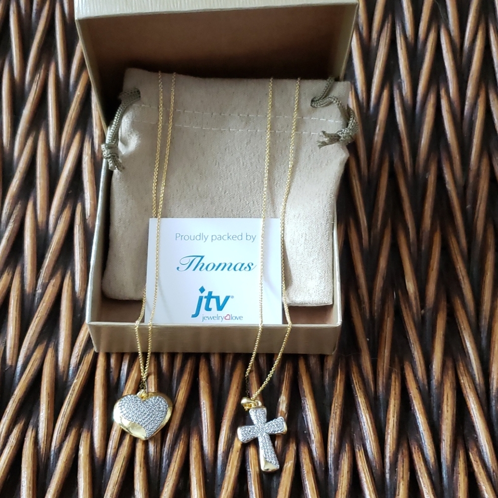Jewelry - Picture 5 of 10